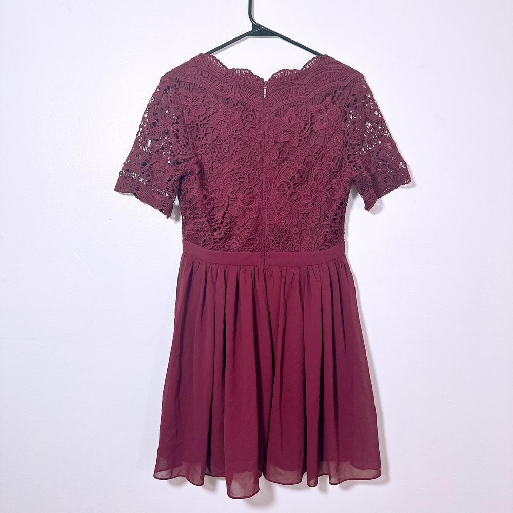 Lulus Size M Burgundy Lace Crochet Chiffon Mini Dress V-Neck Short Sleeve Maroon - Picture 4 of 6